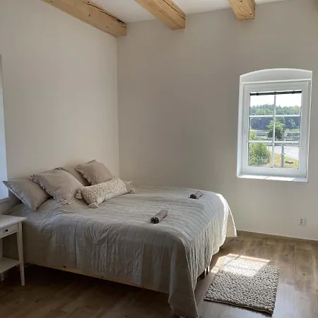 U Kutnaru فيلة